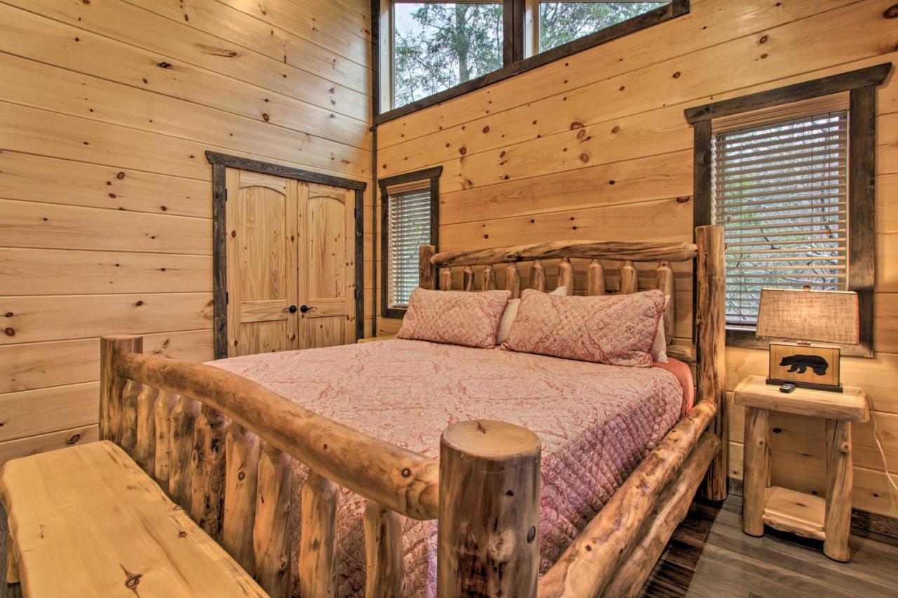 Luxe Cabin With Home Theater Less Than 2 Miles To Gatlinburg Exteriör bild